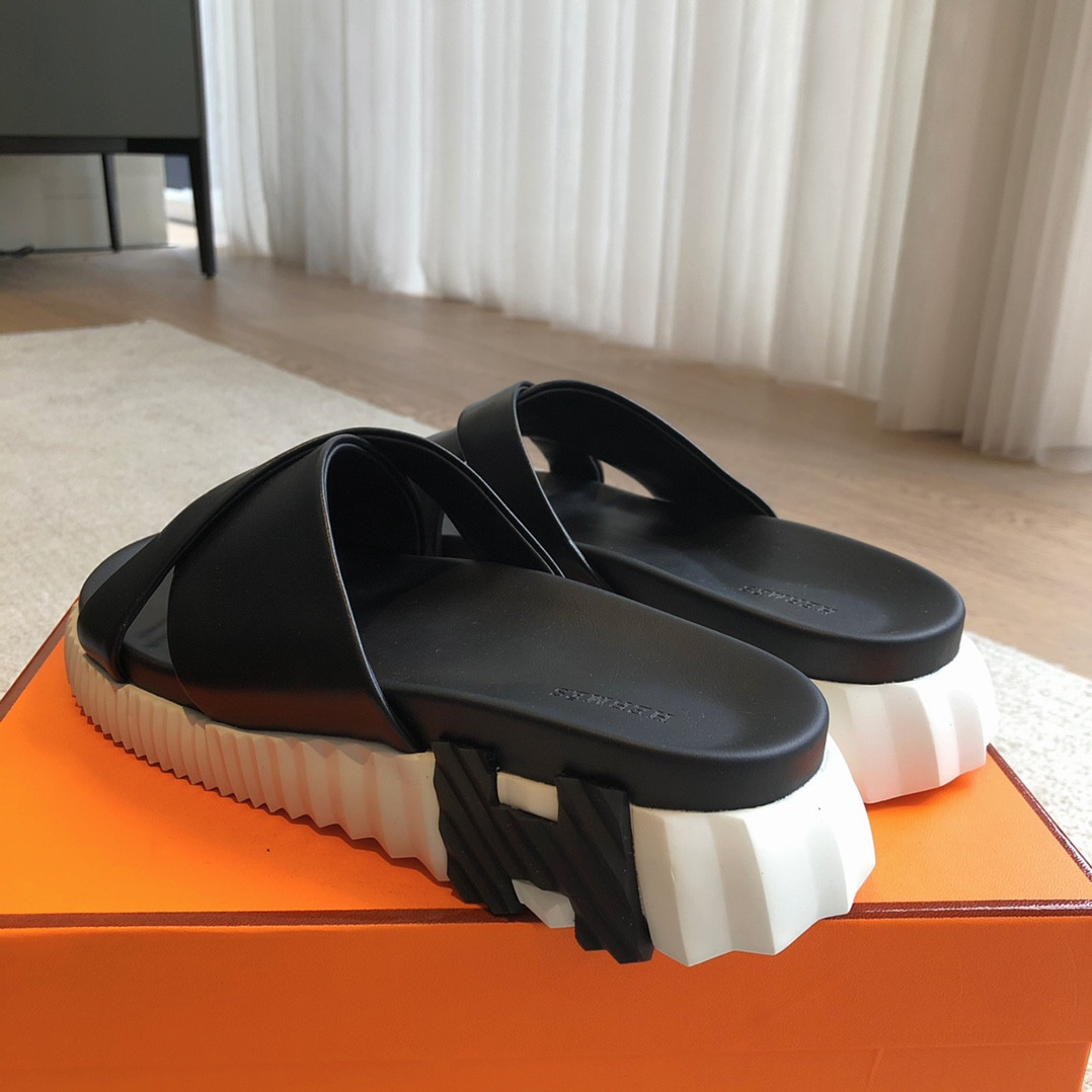 UA Hermès Infra sandal
