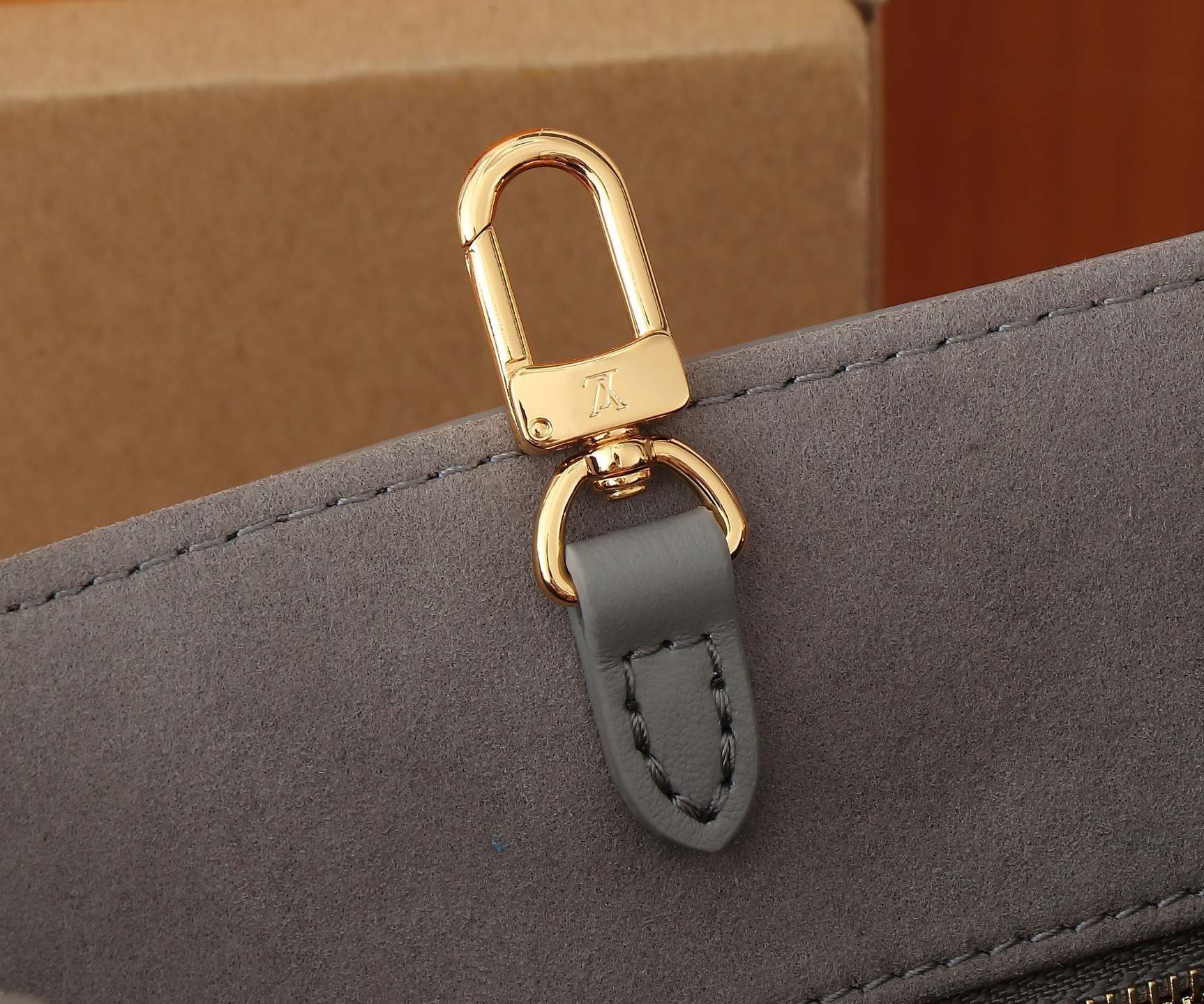 LV Monogram Ink Small OnTheGo M12465 25x19x11.5CM