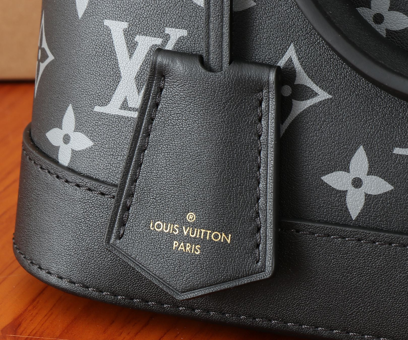 LV Monogram Ink Alma BB M12289 23.5x17.5x11.5CM