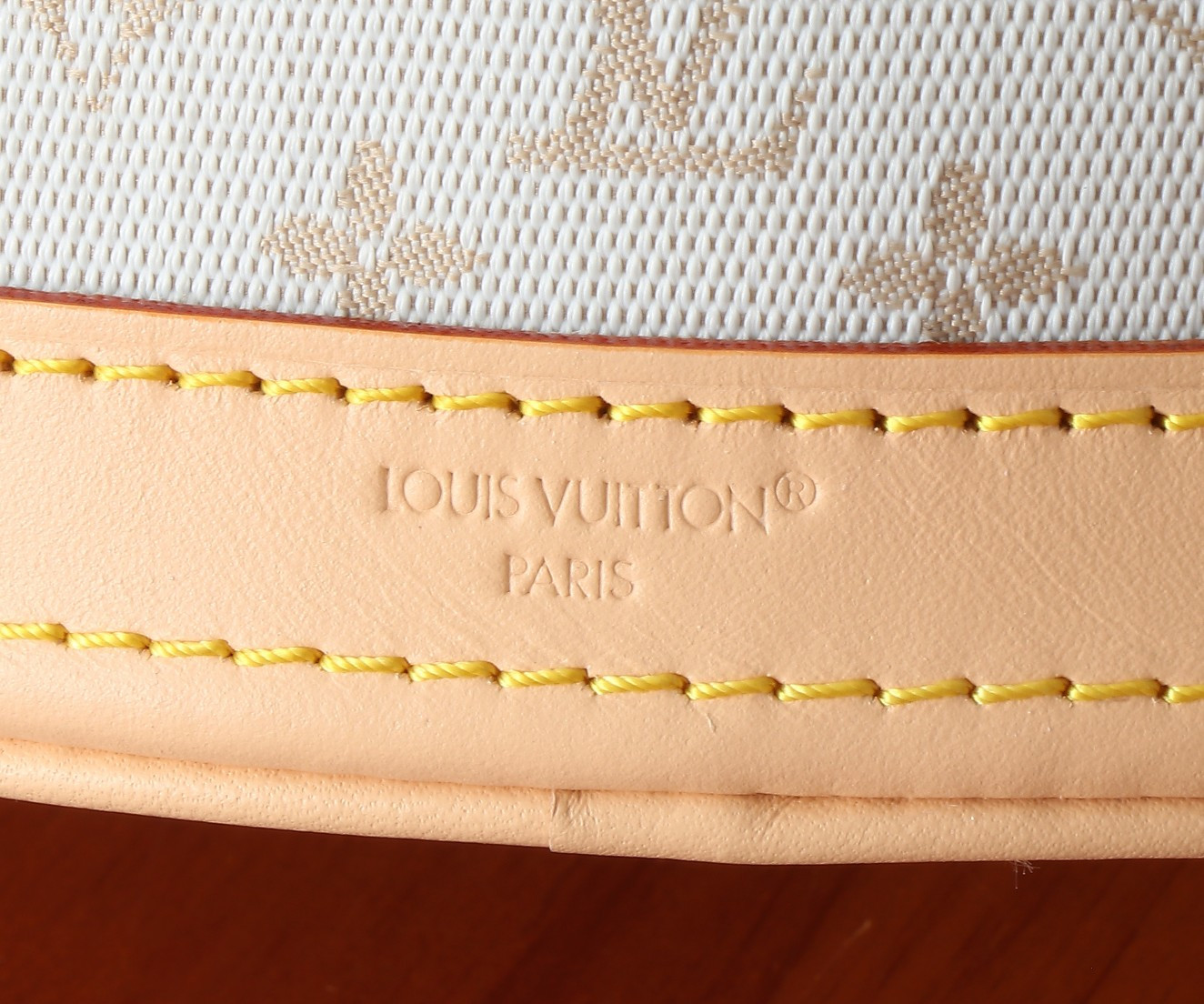 LV Match Nano Bucket M12317 13x17x9CM