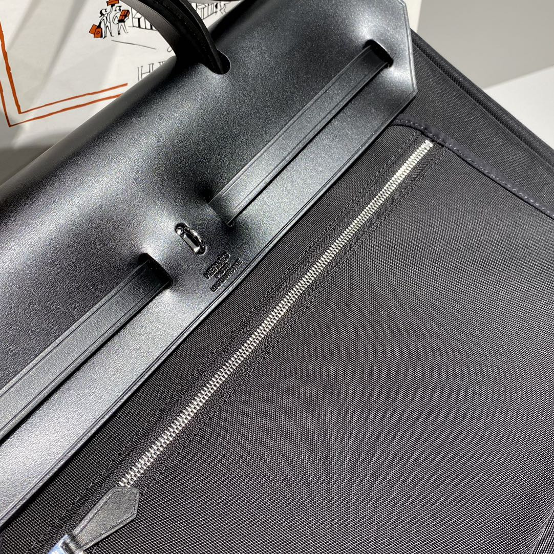 H**mes herbag 39 x 28 x 9 cm