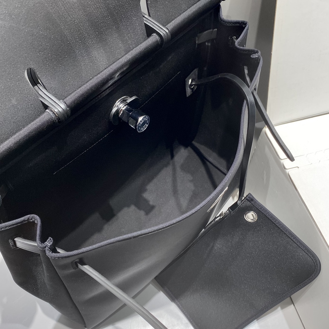 H**mes herbag 39 x 28 x 9 cm