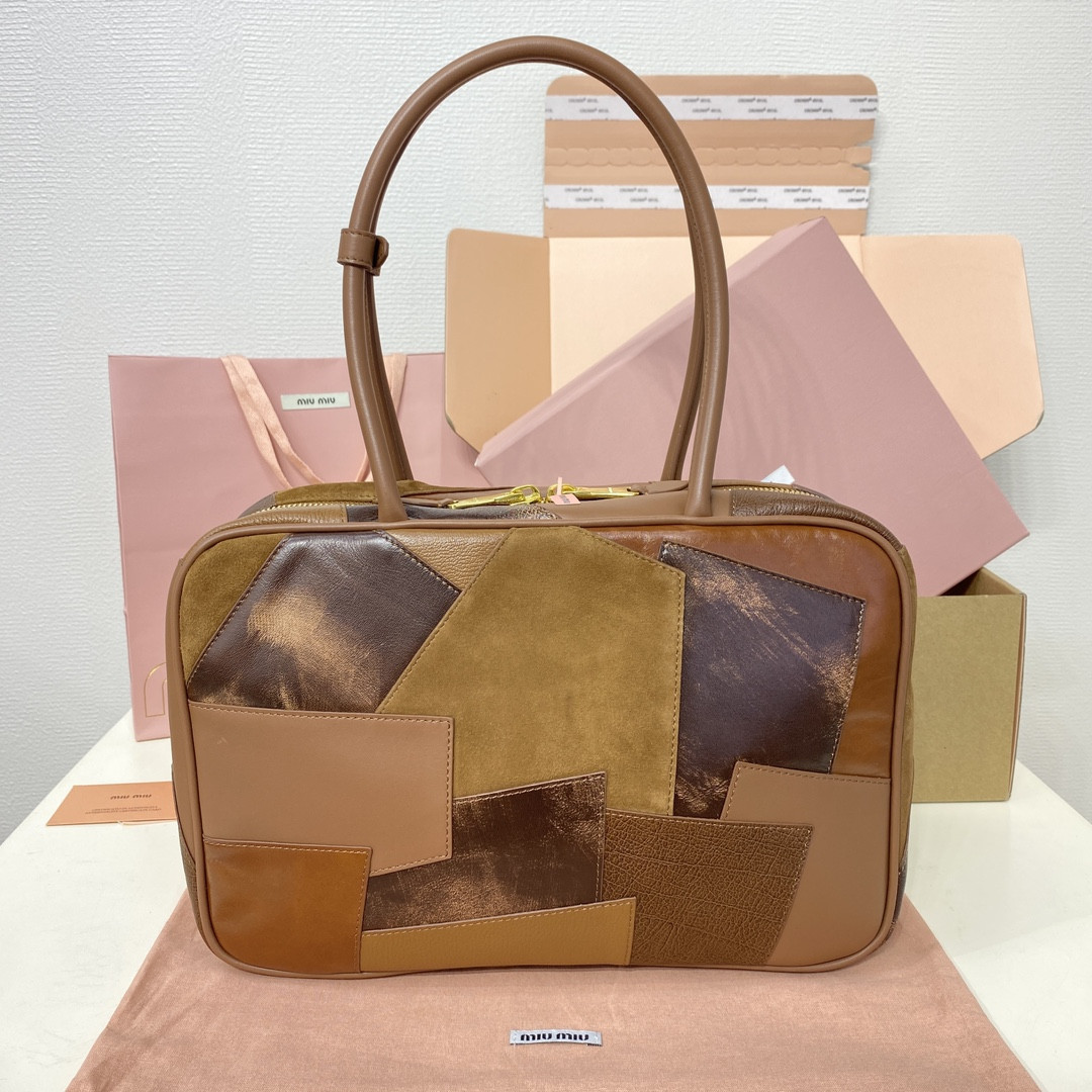 Miu Miu Leather patchwork Beau bag 23x34x10cm
