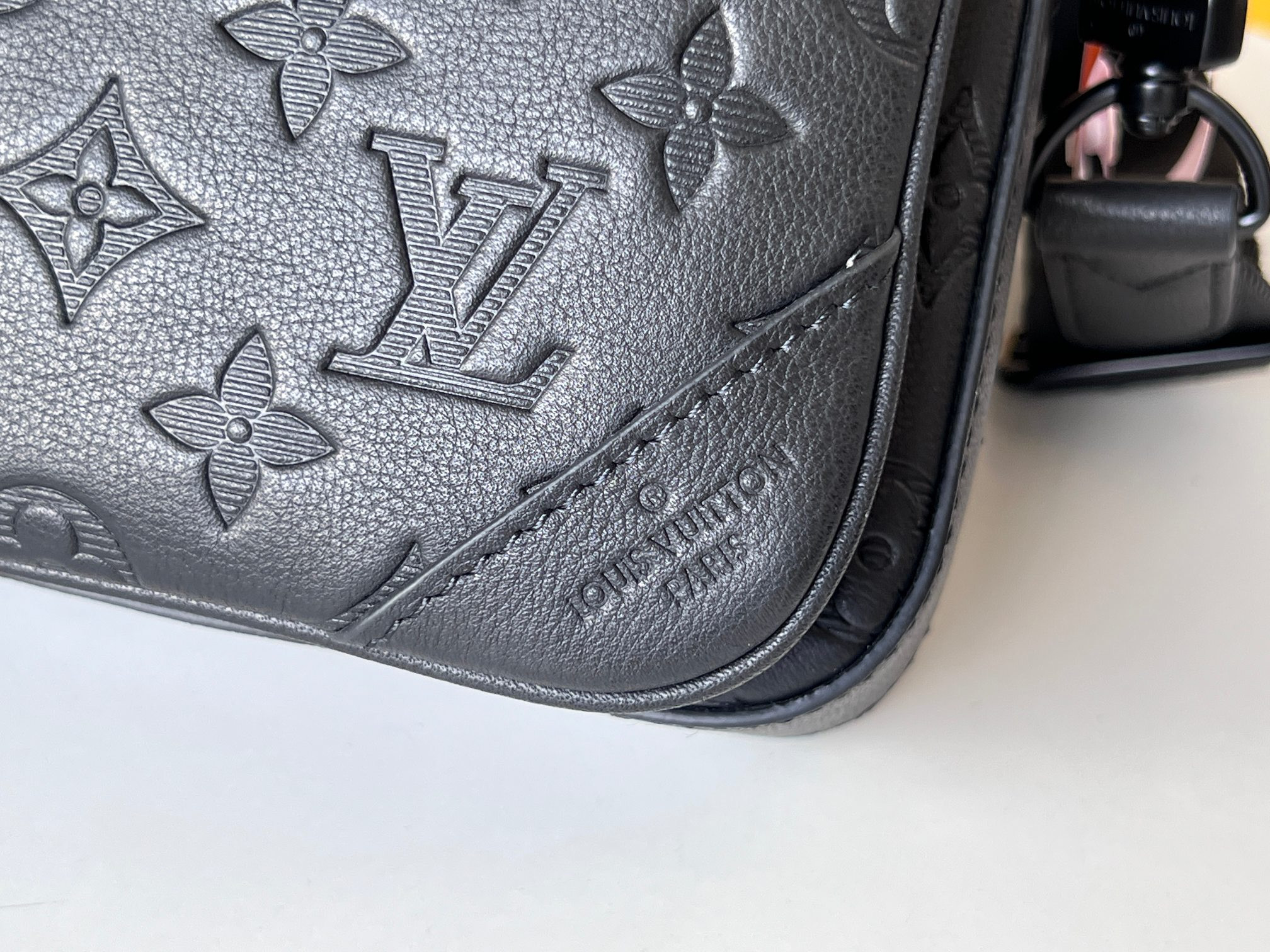 LV Trio Messenger M46602 25x18.5x7cm