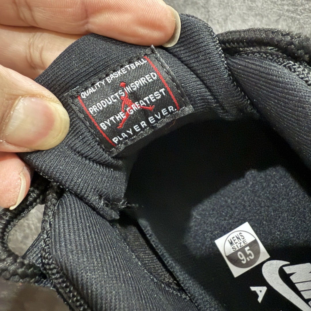 UA Air Jordan 11 Low Bred