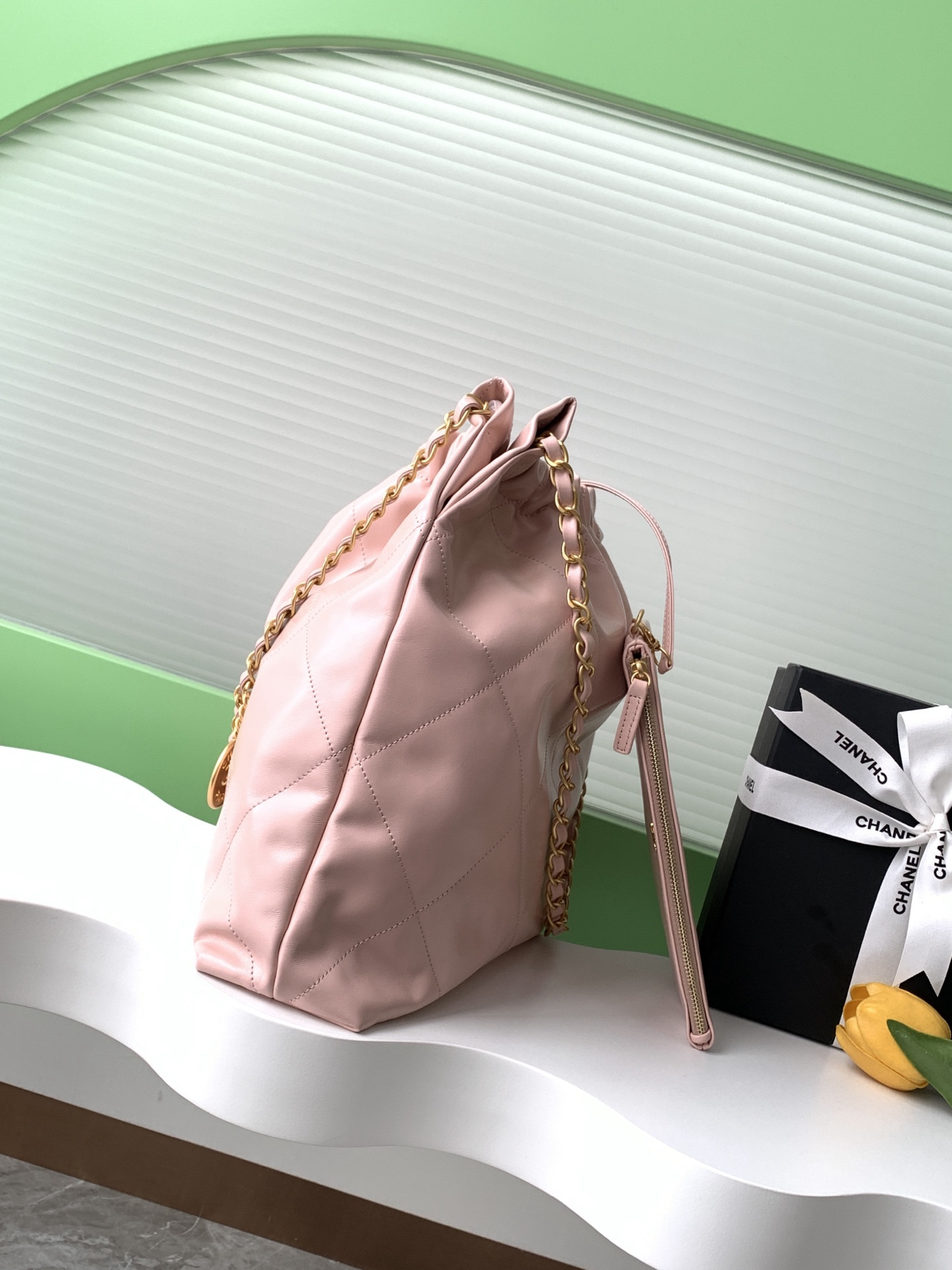 Ch*el 22 handbag as3261 39×42×8 cm