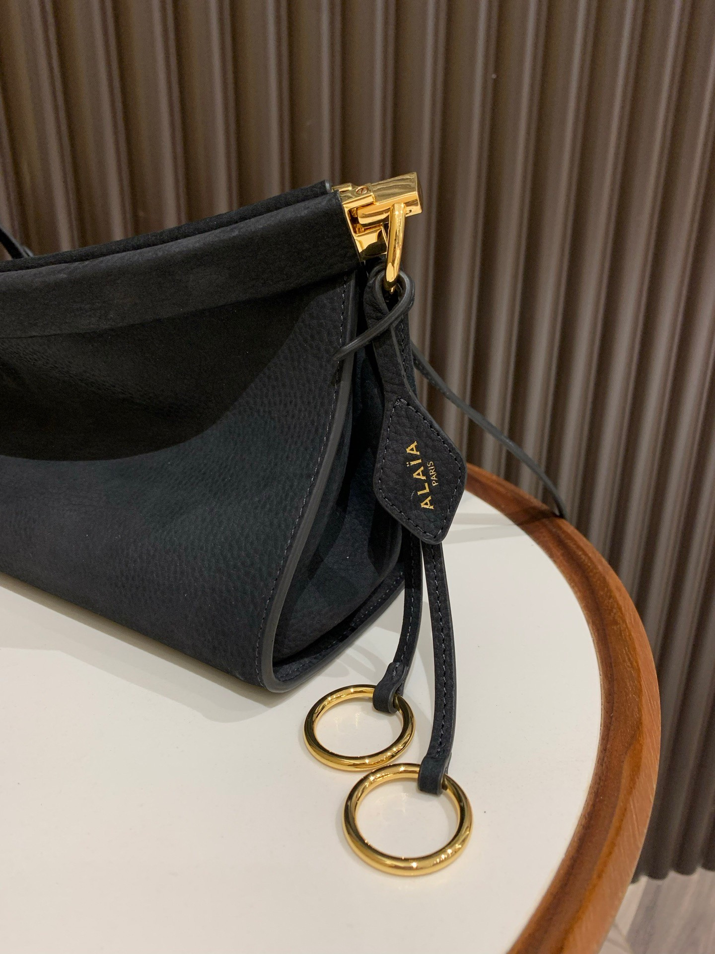 ALAÏA LE CLICK EAST WEST MEDIUM BAG 30x14x9cm