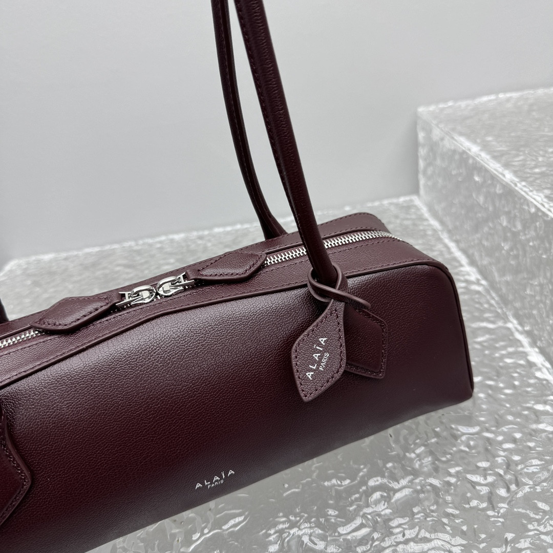 ALAÏA LE TECKEL MEDIUM BAG 33x11x10cm