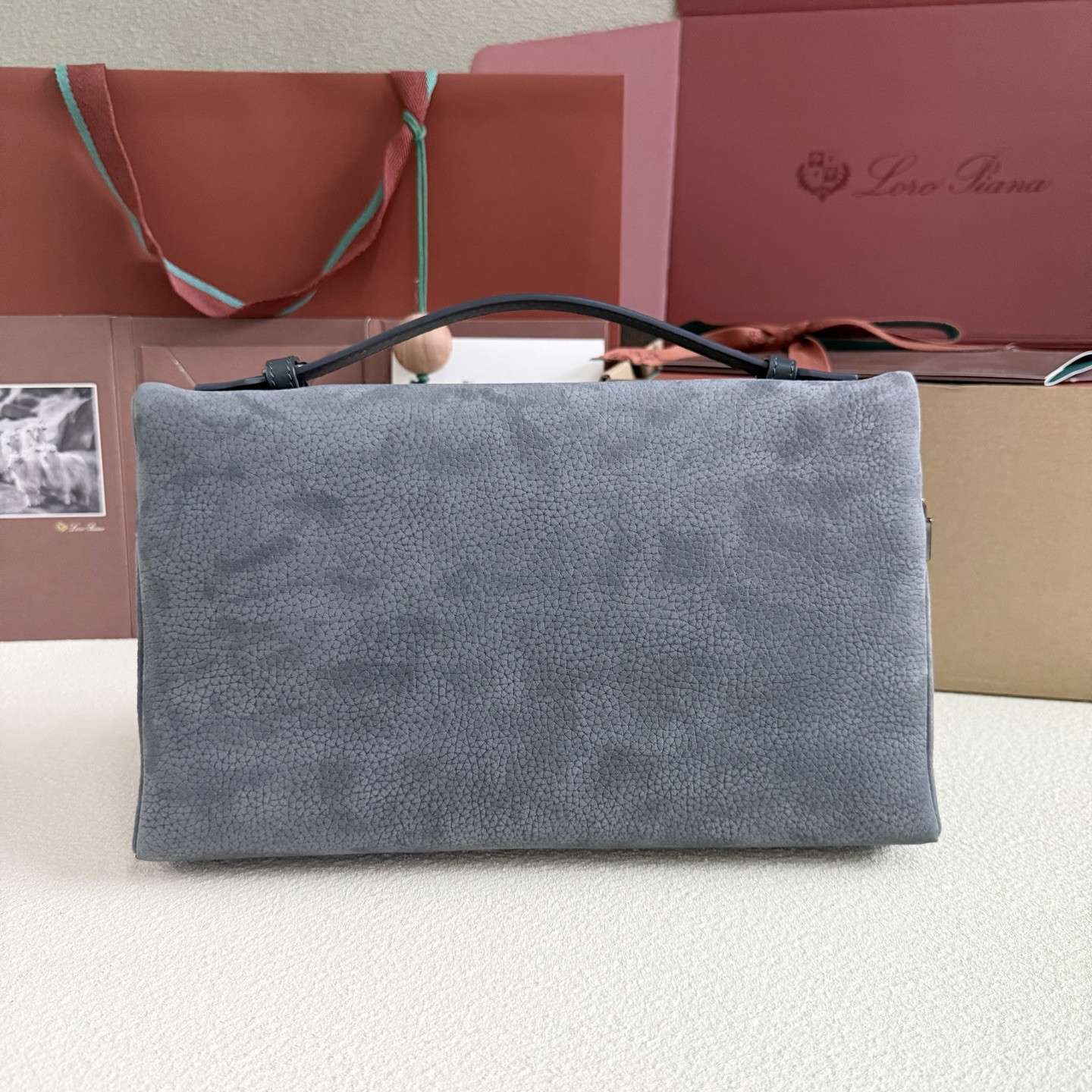 L**o p*ana extra pouch l29 29x18x5cm