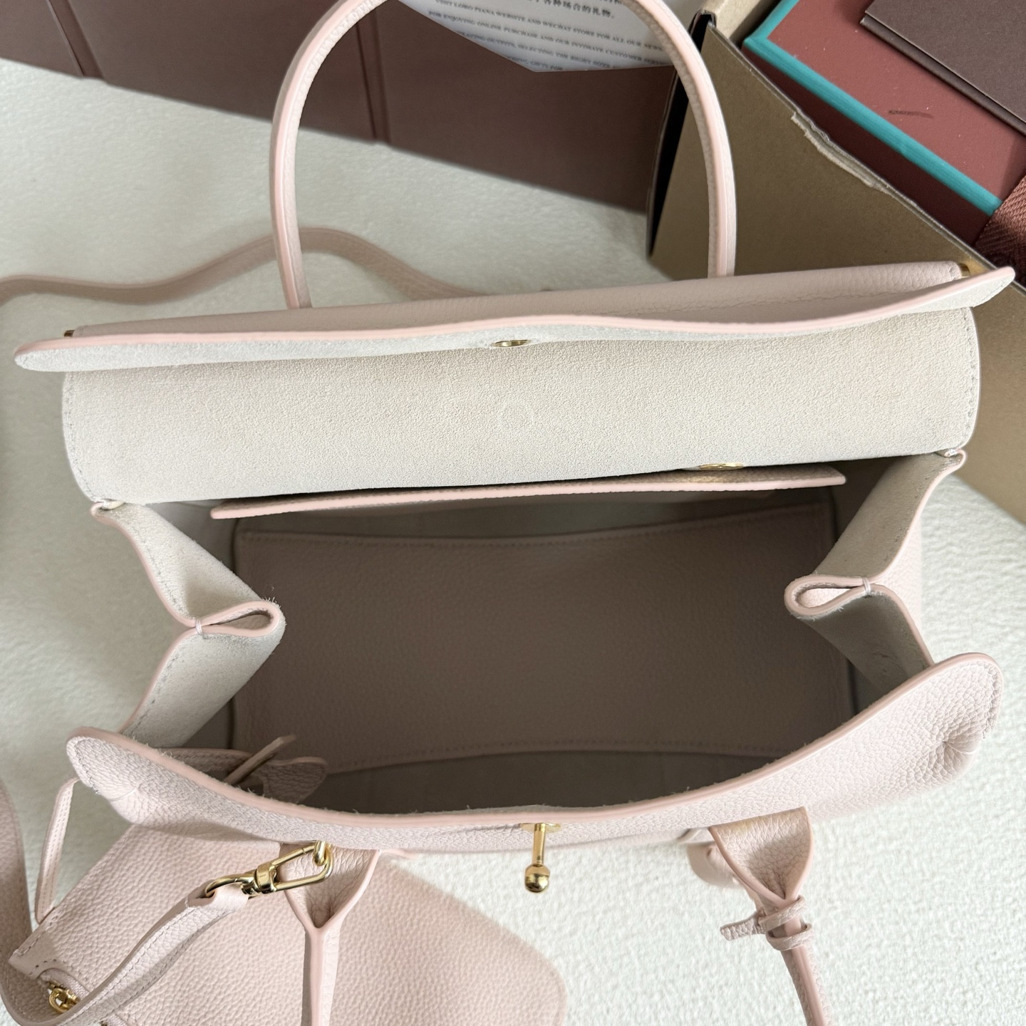 L**o p*ana loom bag l25 grained calfskin 25x18x12.5cm