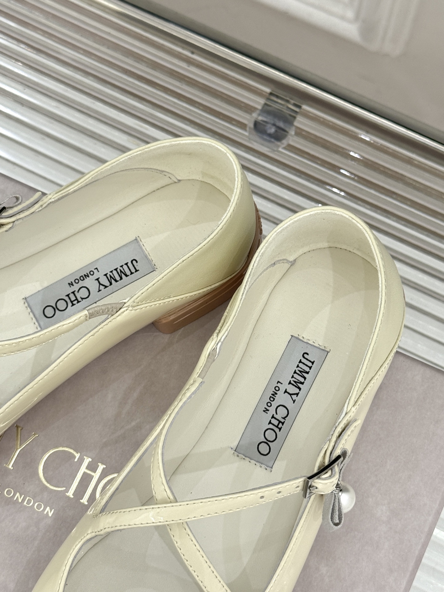 ua Ji*y Ch* eleri ballet flats