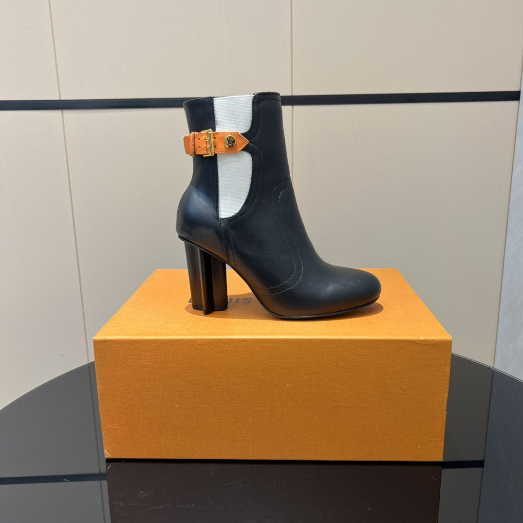 UA LV Silhouette Ankle Boot 9.5cm Heel