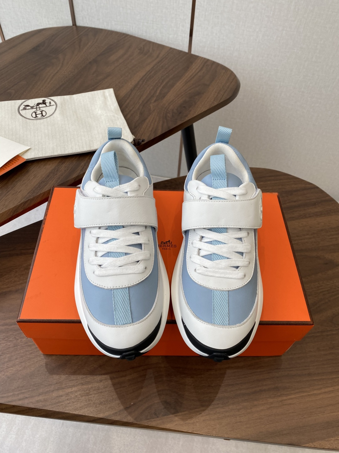 UA Hermès Loop Sneaker