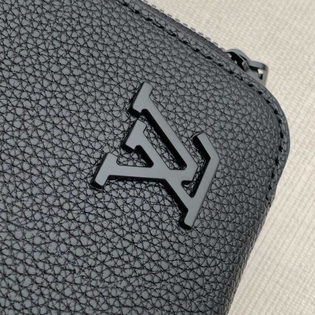 LV ALPHA WEARABLE WALLET M59161